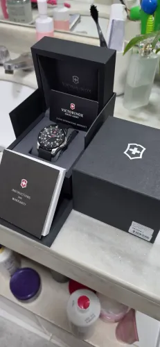 Relógio victorinox maverick sport , completo caixa , manual e cartão.