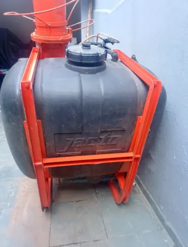 PULVERIZADOR AJ 401 Marca: JACTO 400 Litros leia o descritivo