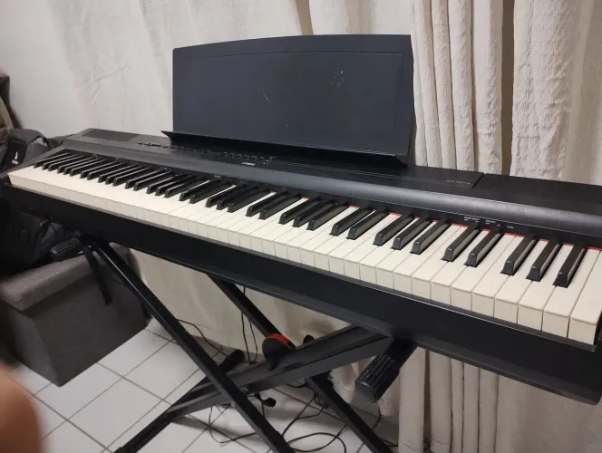 Piano Yamaha P125B