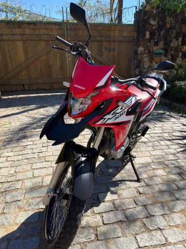 Vendo Xre Rally abs ( Muito nova de garagem )
