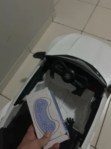 Vendo Carrinho infantil controle remoto 12v zippy