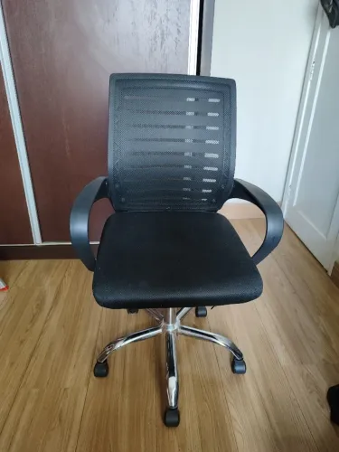 Cadeira para escritório preta