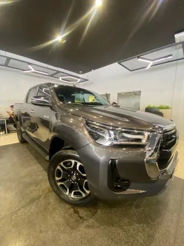 Toyota Hilux CD SRV 4X4 2.8 TDI Diesel Aut. 2025