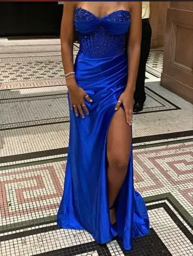 Vestido de festa azul royal