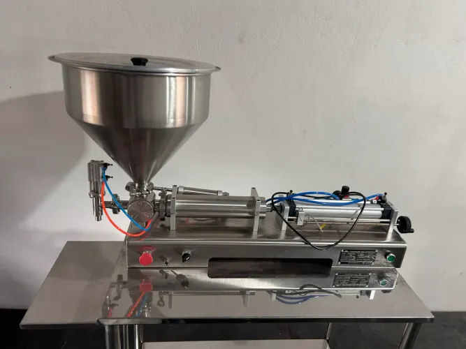 Envasadora de Pastosos 100 - 1000ml CSFM P-1000