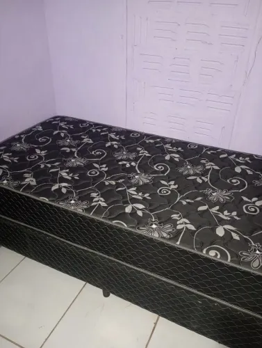 Cama com colchão