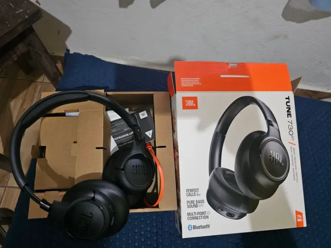 Fone JBL 730