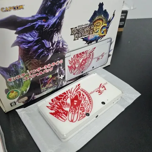 Nintendo 3DS - Monster Hunter 3 Tri G Special Pack