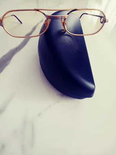 Óculos Cartier usado bom 
