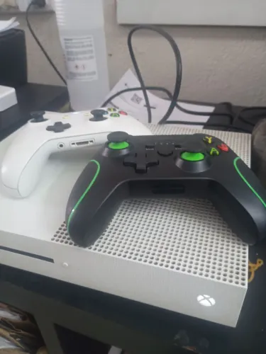 Xbox onde s 2 controles 1 jogo