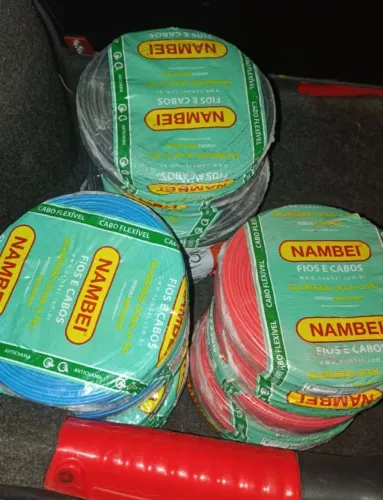 Rolo de fio nambei de 2,5/ 100 metros /tenho 15 rolos 190,00 cada