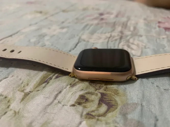 Apple Watch série 4 - 38mm em excelente estado!