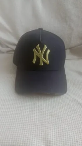 boné New Era Preto original com detalhes Dourado, Branco com detalhes pretos