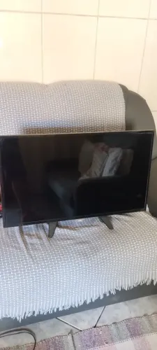 Tv pouco usada