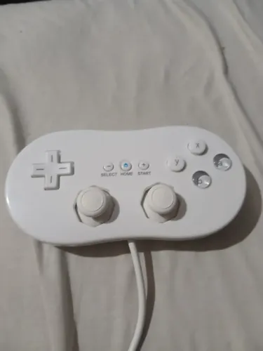Controle Wii Pro Controller - Paralelo - Semi-novo - Funcionando - Excelente!!