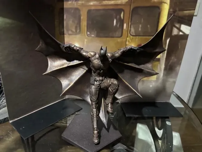 Batman Iron Studios Arkham Bronze Exclusiva Rock In Rio 2017 (Usado)