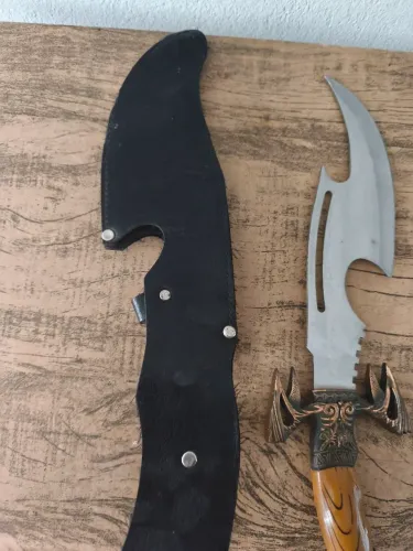 Adaga de Fantasia Dark Gothic - Peça de Coleção e Cosplay