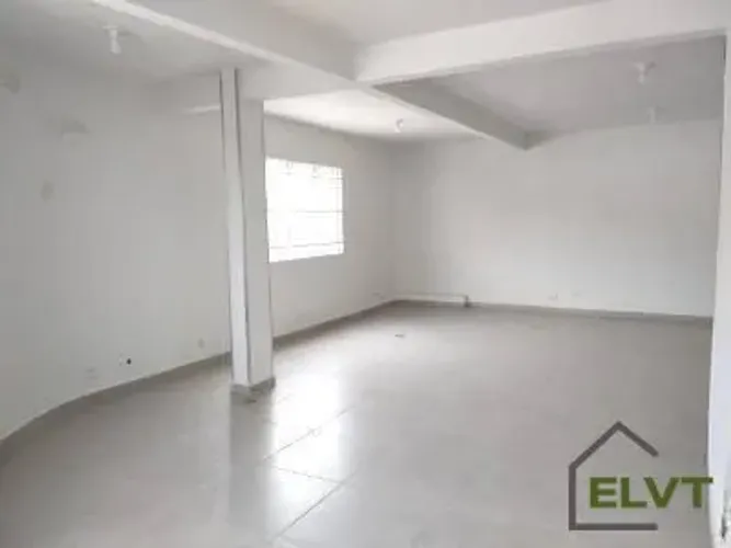 Sala Comercial 65m² para Alugar no Centro de Osasco.