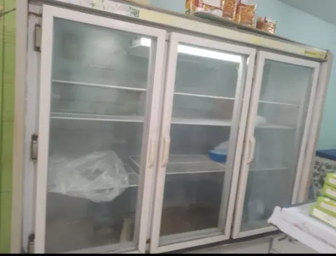 Freezer expositor