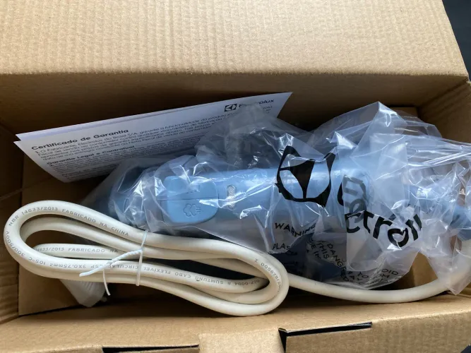 Ferro de Passar Electrolux Vapor Extra Base Antiaderente - Novo na Caixa