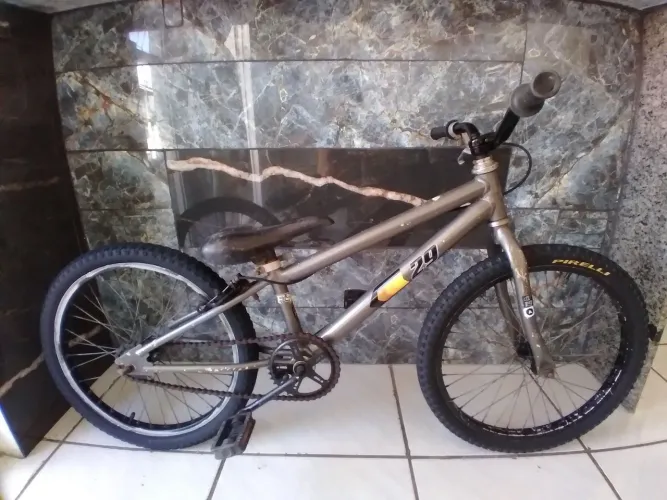 Bike bmx expert usada R$280