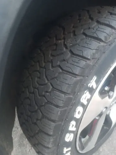 Pneus 225 / 60R18