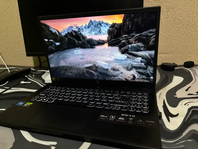 Notebook Gamer Acer Nitro V15 | i5-13420H + RTX 2050 + 144Hz Windows 11