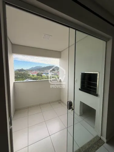 Apartamento Semi-Mobiliado Disponível Para Locação em Guaramirim/SC