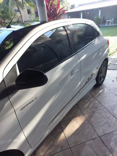 Chevrolet Onix Hatch Effect 1.4 8V Flex Mec. 4P 2018