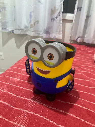 Balde do minions sem tampa cinermark