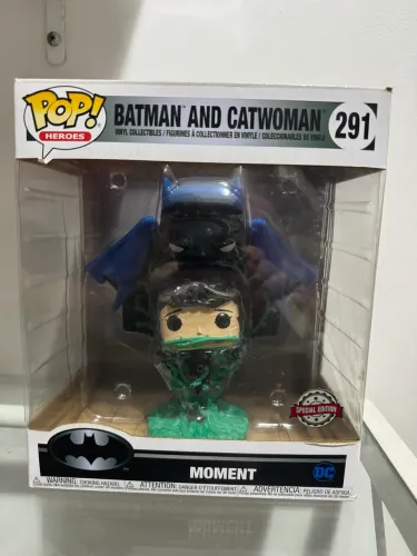 Funko Pop! Batman and Catwoman #291