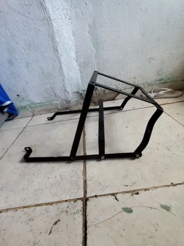 Suporte para BAU de 80L motos fazer e factor 150