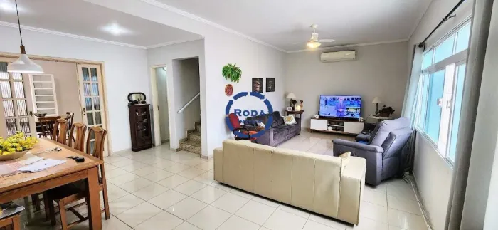 Casa tipo Sobrado Isolado à venda, 3 quartos, 1 suíte, 3 vagas, Campo Grande - Santos/SP