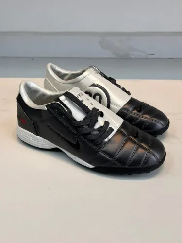 chuteira Nike Total 90 III society 41 cinza