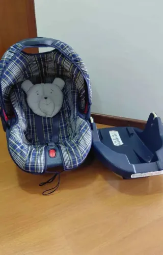 Bebê conforto com base cosco