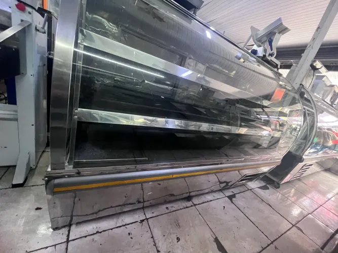 Balcão bandejeiro em inox 2 metros
