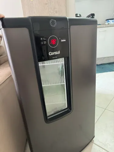 Vendo frigobar Consul.