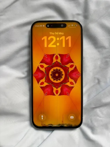 iPhone 15 pro 256gb (display danificado)