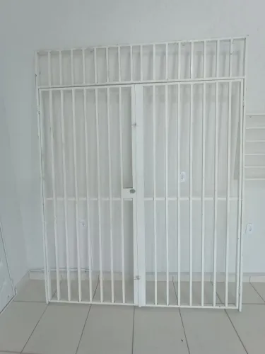 Grade com fechadura, 1,90 x 2,45