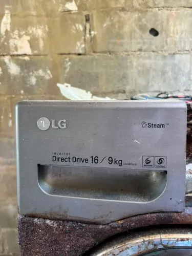Máquina de lavar LG para retirada de peça