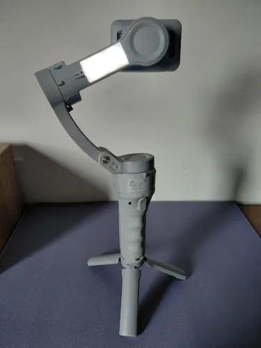 Estabilizador Axnen HQ6 para Celulares, Gimbal de 3 Eixos com Luz LED