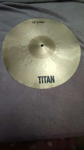 Prato crash Titan tremor 17' zerado