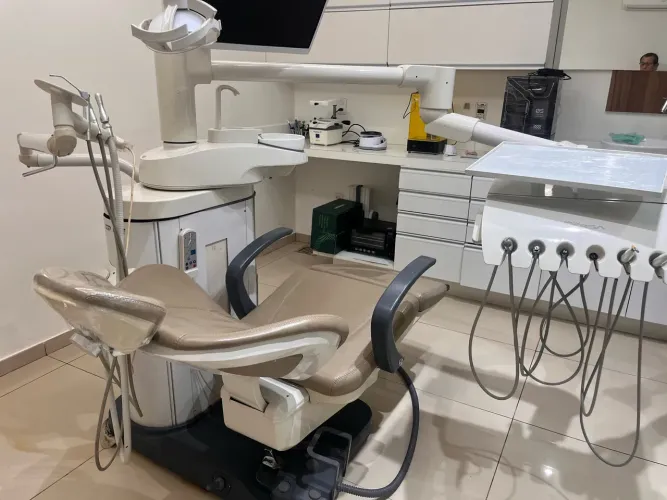 Vende-se equipo odontológico