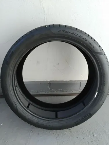 Pneu Pirelli PZero Aro21 255 r40