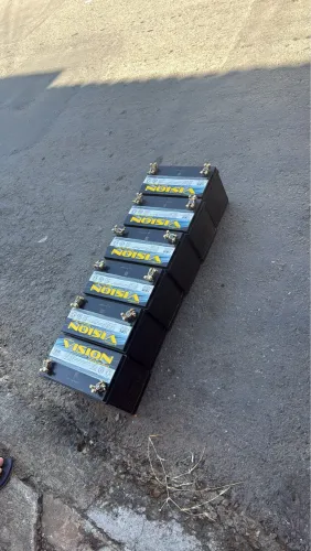 Vendo 6 baterias de 100 amperes 600 reais cada