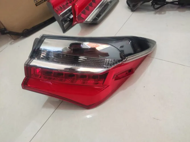 Lanterna Corolla 2015 2016 2017 2018 2019 lado direito