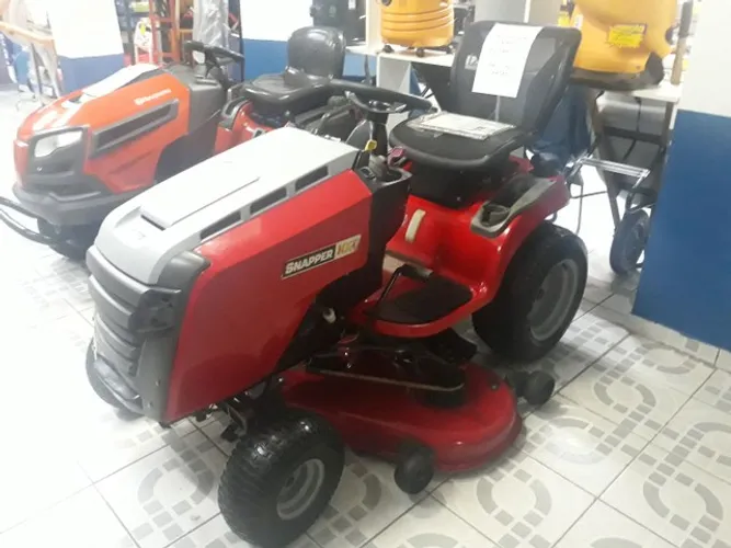 Tratores e maquinas agricolas