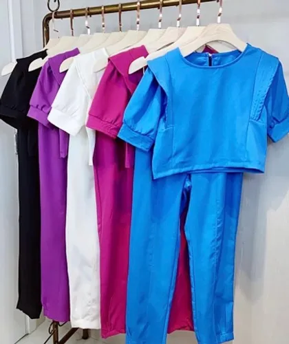 Conjunto blusa + calça NOVO (disponível na cor azul)
