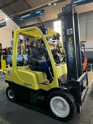 Empilhadeira Hyster H50FT 2014 REVISADA comando mecanico