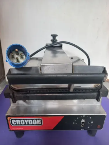 Chapa crill sanduíche CROYDON 220v no estado